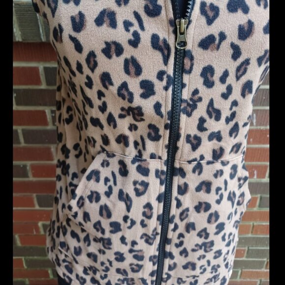 Cheetah Leapord Fleece Vest - Picture 2 of 5